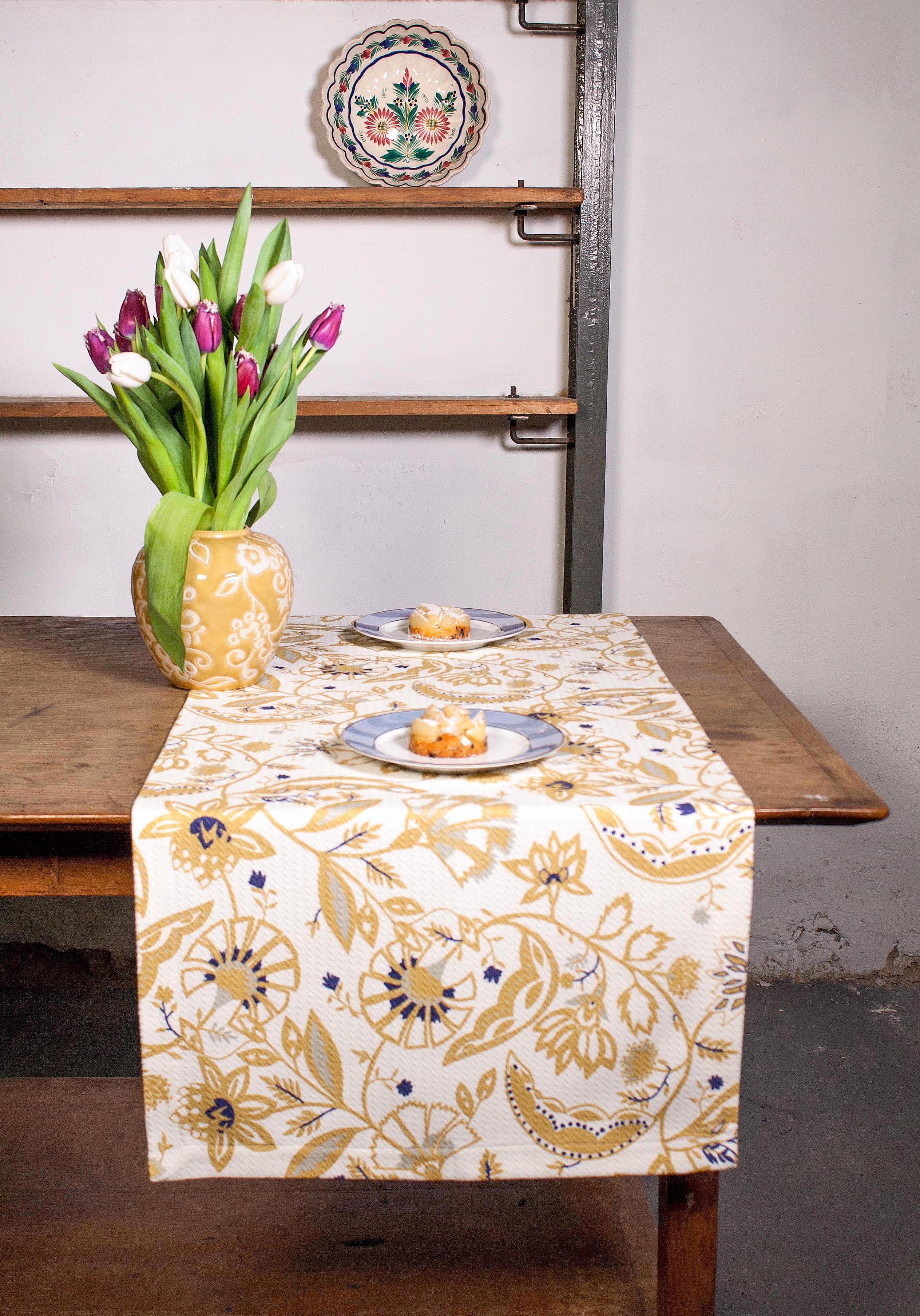 Le Chemin de Table Indienne Or