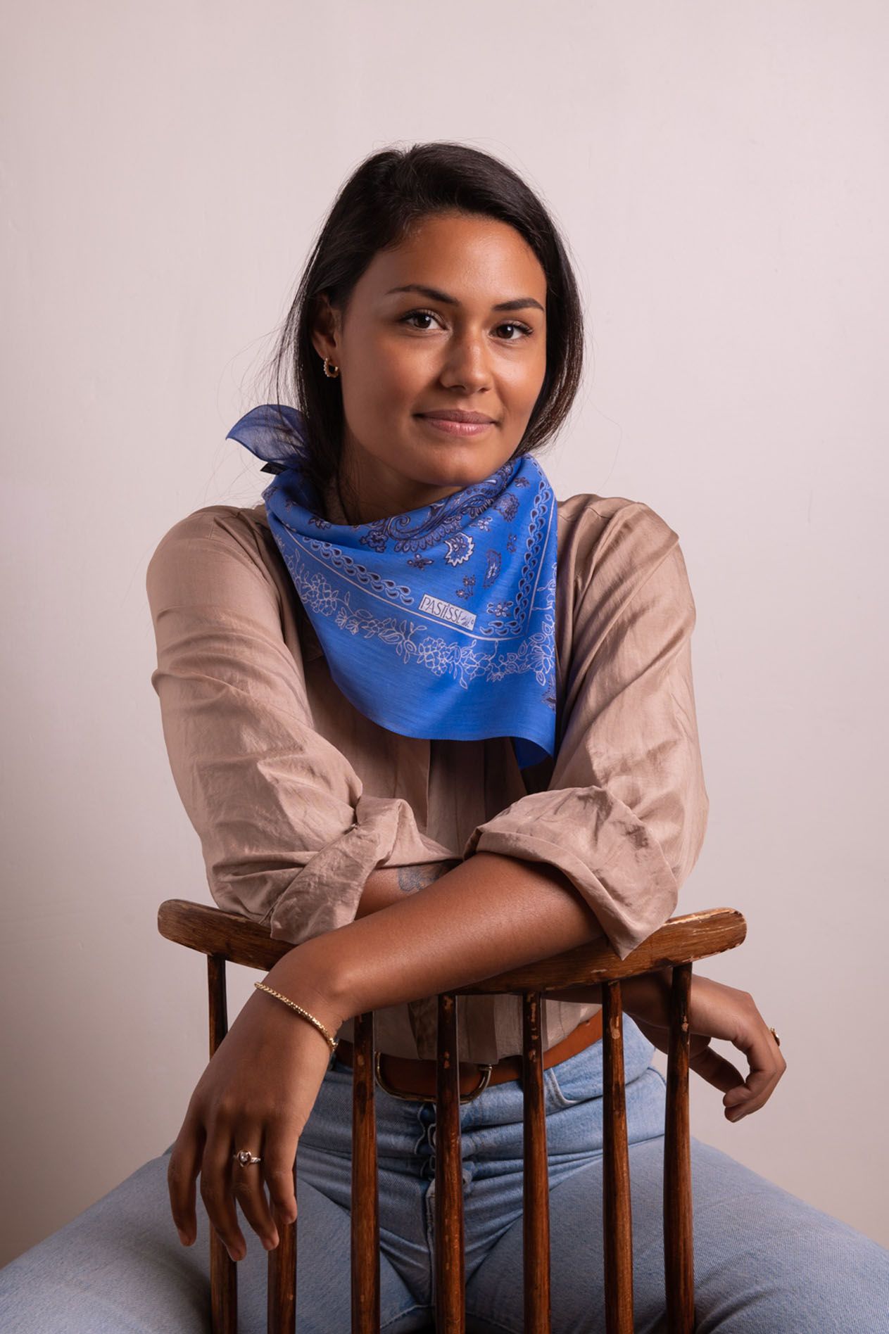 Le Bandana de Soie Le Gardian Bleu