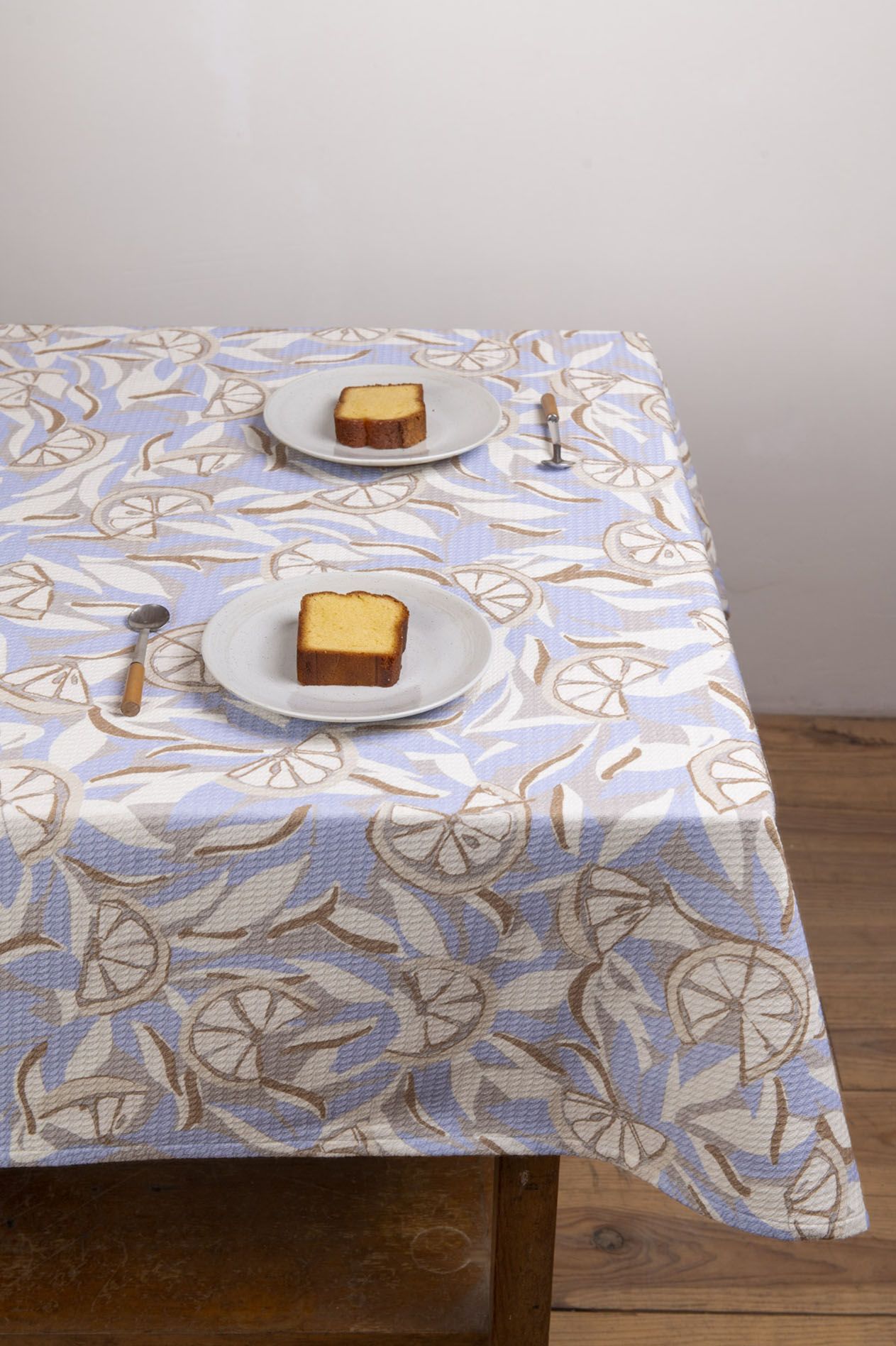 La Nappe Oranges Bleues