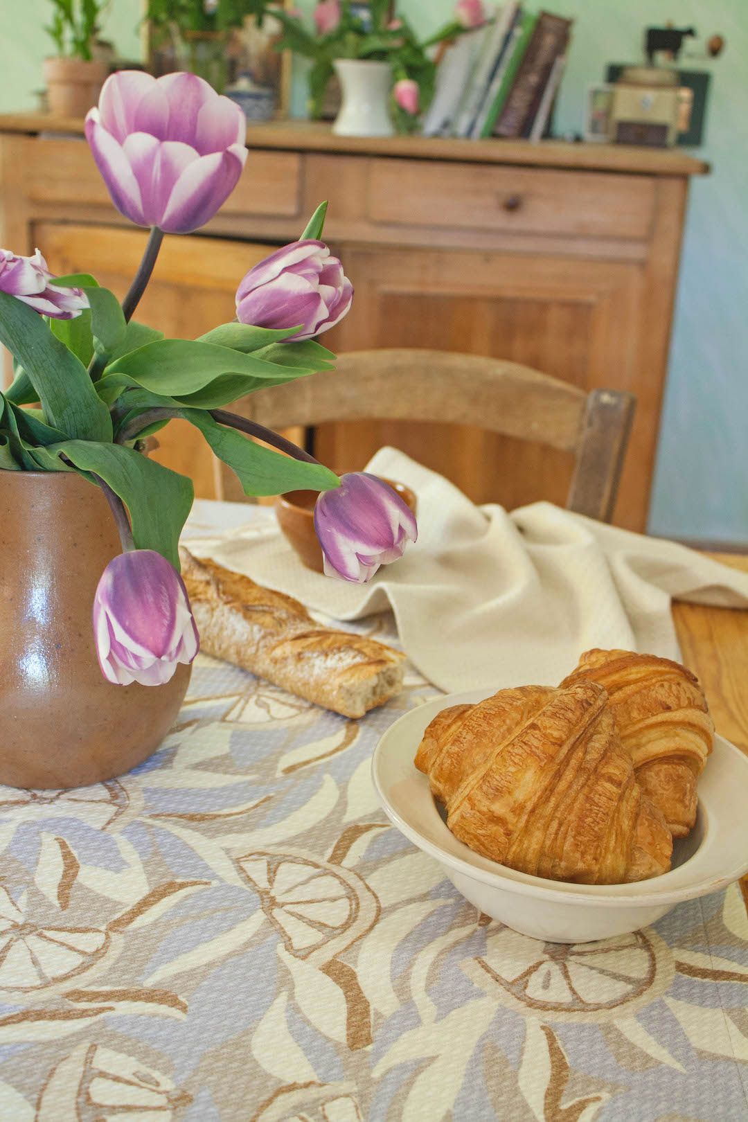 Le Chemin de Tables Oranges Bleues